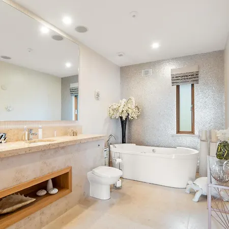 Suaimhneas Castle Demesne Errislannan